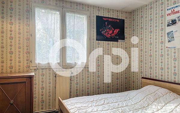 Maison à vendre    4 pièces •  Saint-Pantaléon-de-Larche