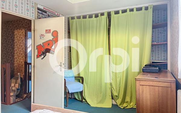 Maison à vendre    4 pièces •  Saint-Pantaléon-de-Larche