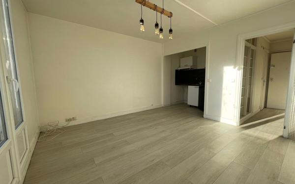 Appartement à vendre    1 pièce • 26 m2 Arcueil