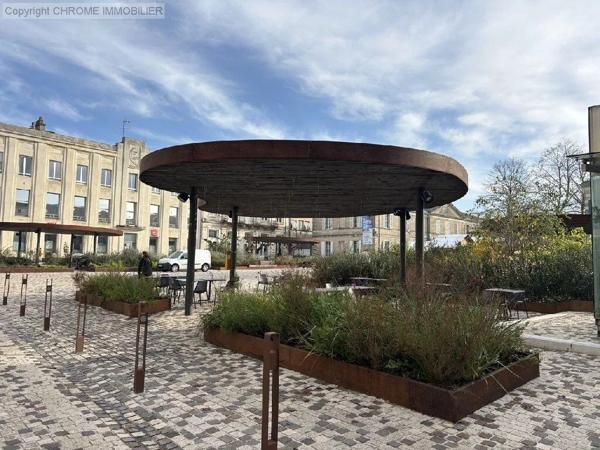 Vente                                                      Local commercial
                        
                                         40 m2                     à Marmande