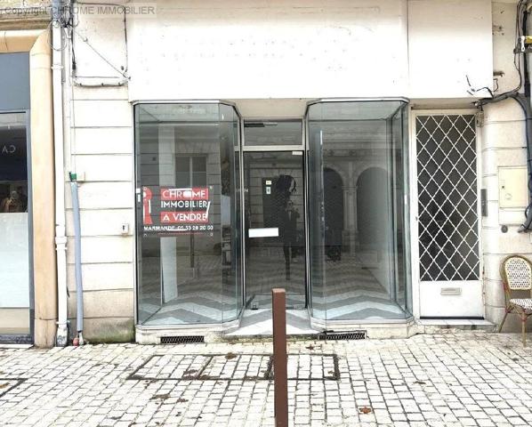 Vente                                                      Local commercial
                        
                                         40 m2                     à Marmande