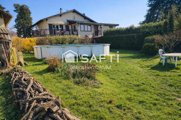 À Reiningue, vivez comme dans une maison individuelle au cœur de la nature, avec une vue dégagée sur les champs, 163 m² de confort, 2000 m² de terrain et un calme absolu