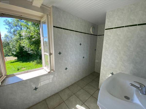 Maison à vendre à Roannes-Saint-Mary dans le Cantal (15220), ref : 15061-1058683