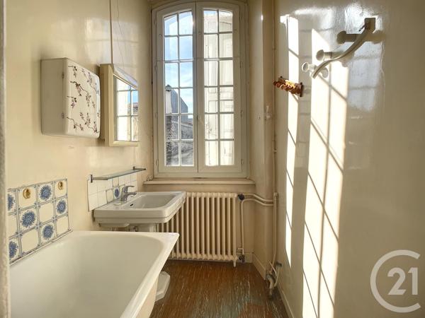 Immeuble à vendre  450 m2 ST GIRONS - 09