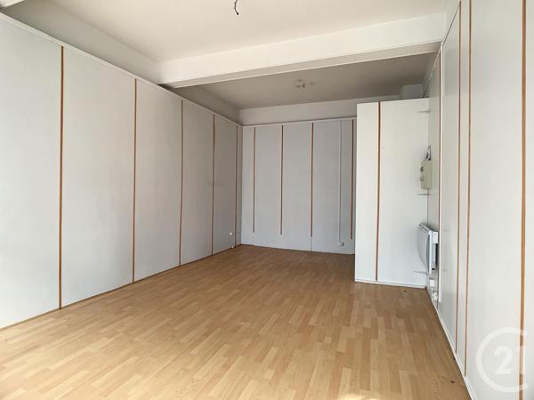 Immeuble à vendre  450 m2 ST GIRONS - 09