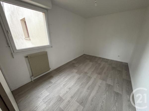 Appartement F5 à vendre  5 pièces - 98,50 m2 MENNECY - 91