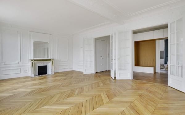 Appartement à louer    6 pièces • 151,30 m2 Paris 8