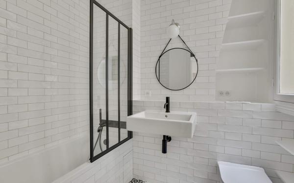 Appartement à louer    6 pièces • 151,30 m2 Paris 8