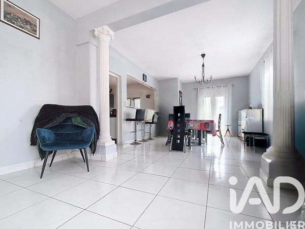 Maison à vendre 8 pièces 272 m² Ferrières-en-Gâtinais