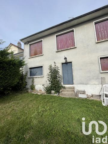 Maison traditionnelle 6 pièces de 87 m² à Rosny-sous-Bois (93110)