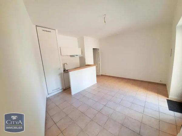 Appartement à louer 1 pièce 25.47m² Peyrolles-en-Provence (13860)