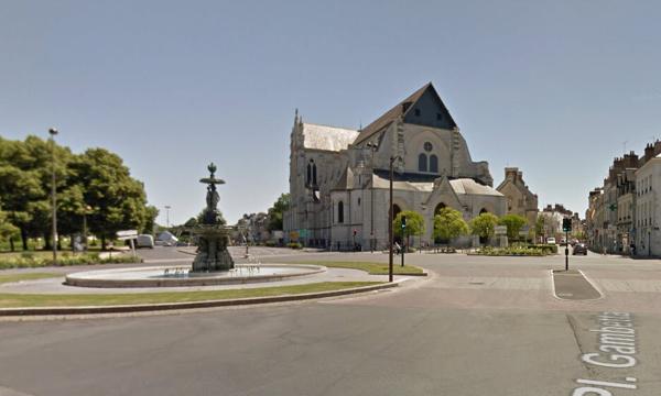 APPARTEMENT T5/6 108M² AVEC TERRASSE ET PARKING