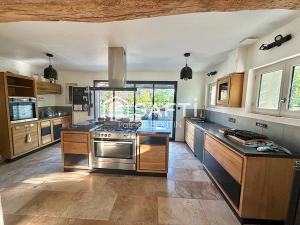 MAISON 3 CHAMBRES + STUDIO ATTENANT ET GARAGE A COULON