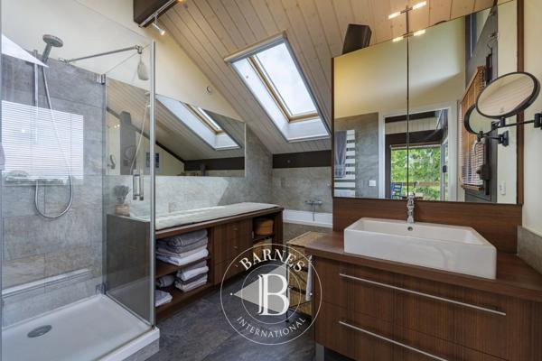 Divonne-les-Bains, Villa 4 Chambres -  316 m² à vendre