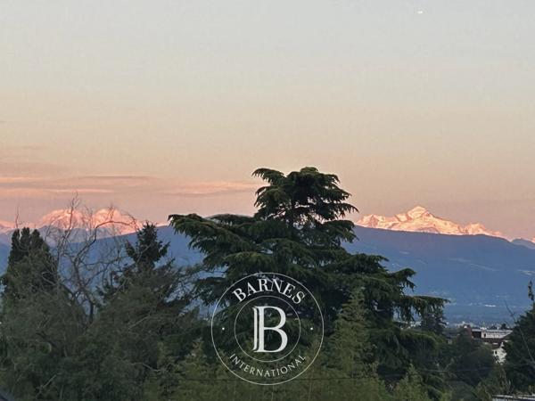 Divonne-les-Bains, Villa 4 Chambres -  316 m² à vendre