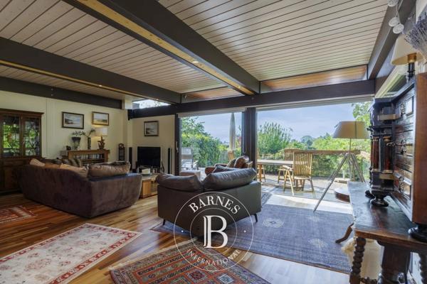 Divonne-les-Bains, Villa 4 Chambres -  316 m² à vendre