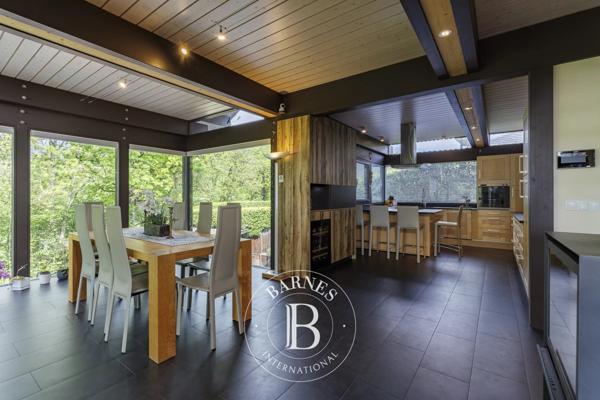 Divonne-les-Bains, Villa 4 Chambres -  316 m² à vendre