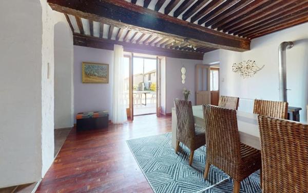 Maison à vendre    5 pièces • 234 m2 Châtillon-sur-Chalaronne