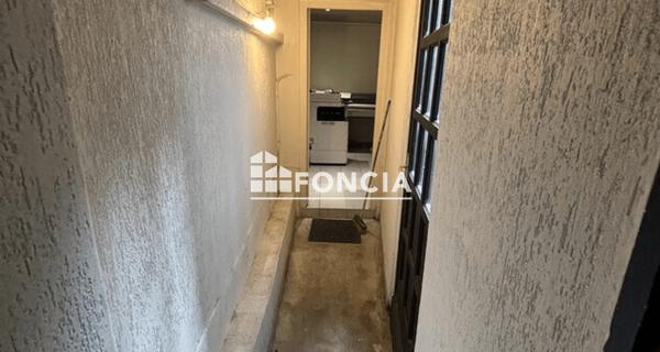 Location Local commercial 73.38 m² - Paris 75015