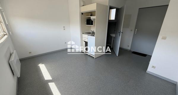 Location Studio 17.72 m² - ÉLancourt 78990