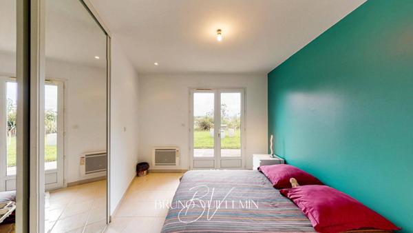 PROPRIETE MODERNE10 PIECES EN POSITION DOMINANTE SUR 1 ha