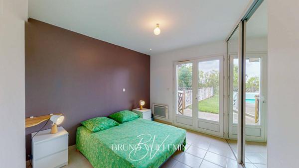 PROPRIETE MODERNE10 PIECES EN POSITION DOMINANTE SUR 1 ha