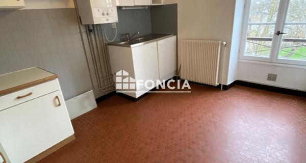 Location Studio 28.92 m² - Melun 77000