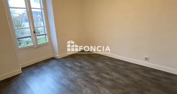 Location Studio 28.92 m² - Melun 77000