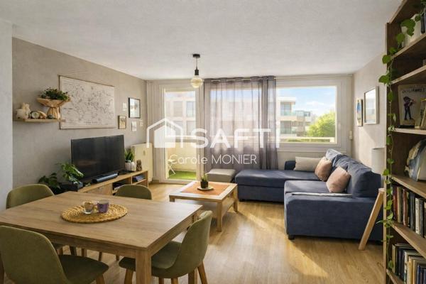 Emplacement idéal, belle luminosité et deux balcons : un appartement rare sur le secteur rive gauche de Caen