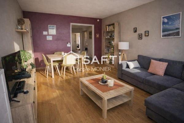 Emplacement idéal, belle luminosité et deux balcons : un appartement rare sur le secteur rive gauche de Caen