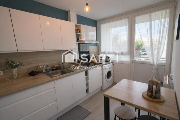 Emplacement idéal, belle luminosité et deux balcons : un appartement rare sur le secteur rive gauche de Caen