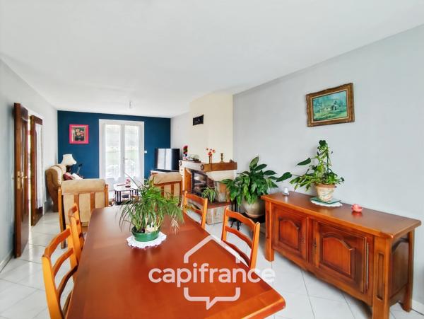Maison à vendre 5 pièces LA CHAPELLE HUON (72)  -  Terrain 1648 m²  -