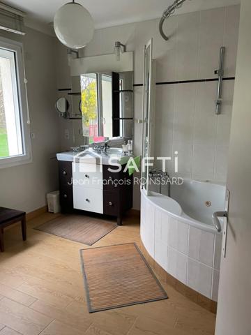 Maison 9 pièces proche de Sautron