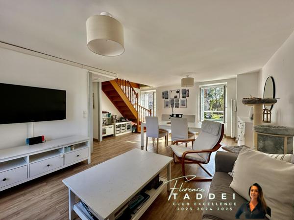 Maison ancienne rénovée avec cour et terrasse privative