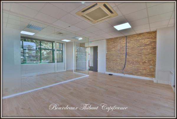 Local/bureau à louer MONTLHERY (91)