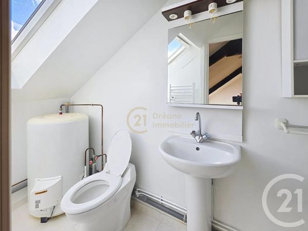Immeuble à vendre  60 m 2   ST MEEN LE GRAND  - 35