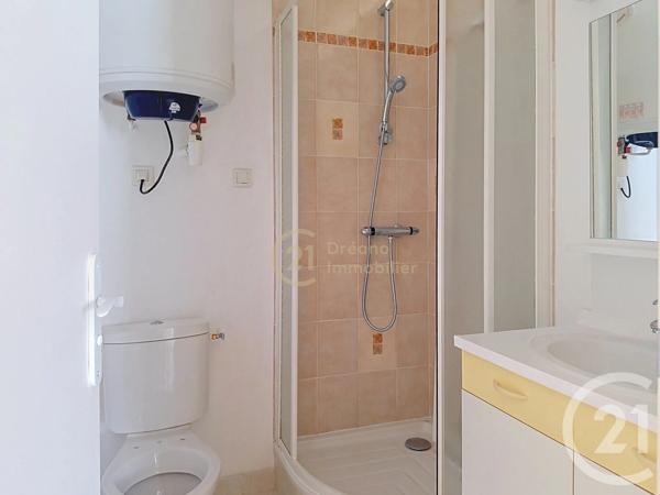Immeuble à vendre  60 m 2   ST MEEN LE GRAND  - 35