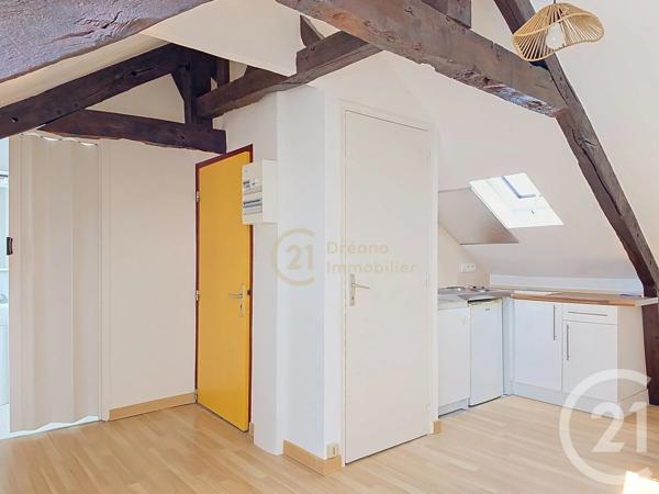 Immeuble à vendre  60 m 2   ST MEEN LE GRAND  - 35