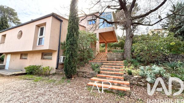 Maison à vendre 6 pièces 240 m² Toulon