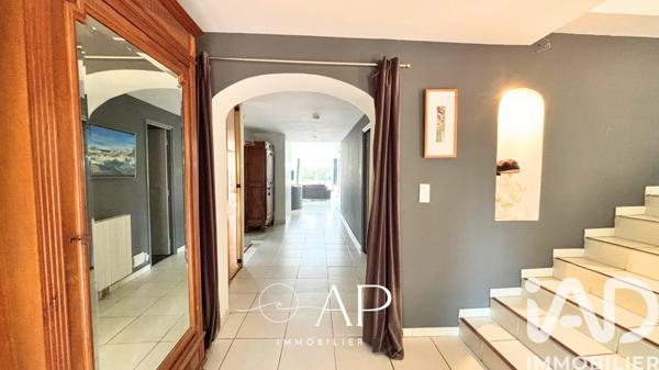 Maison à vendre 6 pièces 240 m² Toulon