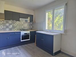 JOLI PAVILLON DE PLAIN PIED DE 70 M² HAB AVEC GARAGE SUR 1400 M² DE TERRAIN CLOS AU CALME PROCHE DES COMMODIT Gournay-en-Bray (76220)