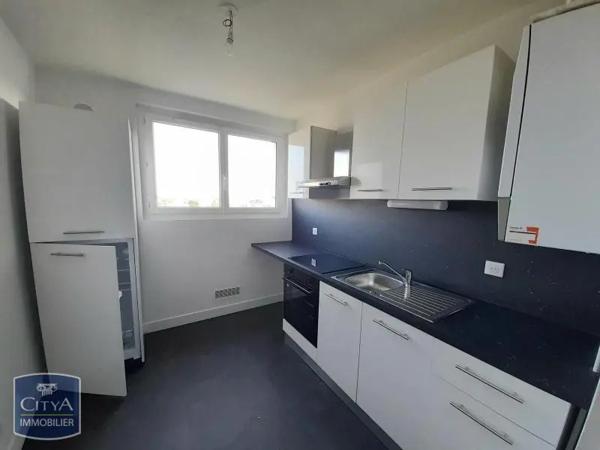 Appartement à louer 3 pièces 66.66m² Tours (37100)