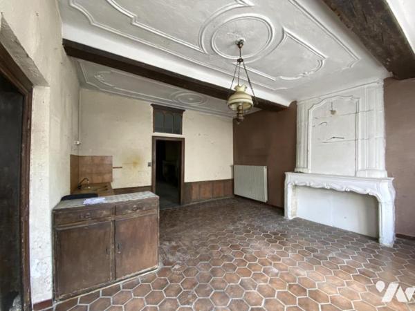 MAISON DE VILLE A RENOVER