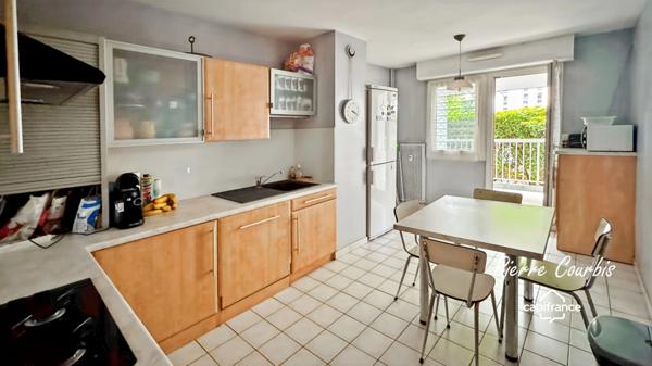 Appartement à vendre 4 pièces LYON 7EME ARRONDISSEMENT (69)