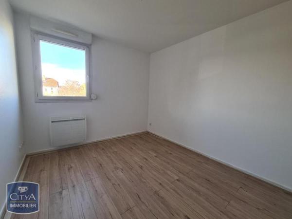 Appartement à louer 2 pièces 54.4m²