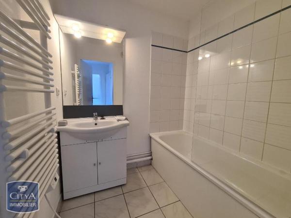 Appartement à louer 2 pièces 54.4m²