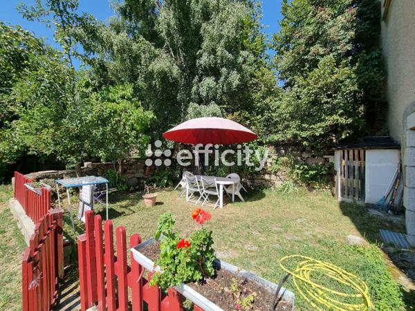 Maison
         4 pièces
        - 91 m² Exclusivité 172 000 € *