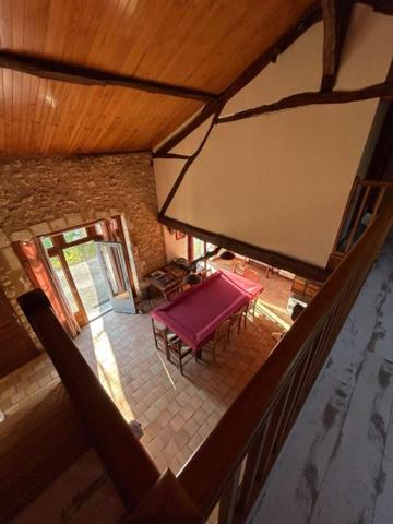 Propriété 216 m2 sur parcelles de 12866 m2