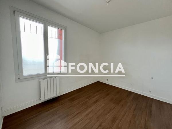 Location Appartement 3 pièces 61.35 m² - 65 AVENUE ROGER SALENGRO Vaulx En Velin 69120