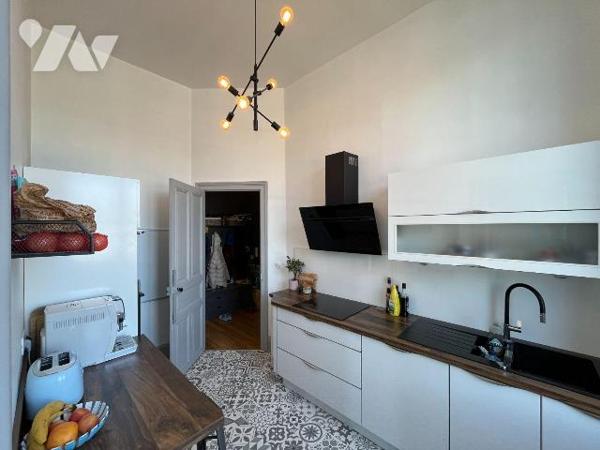 Appartement à vendre à Bar sur Seine (10110), Aube. Superbe appartement de standing, type 5, 11...